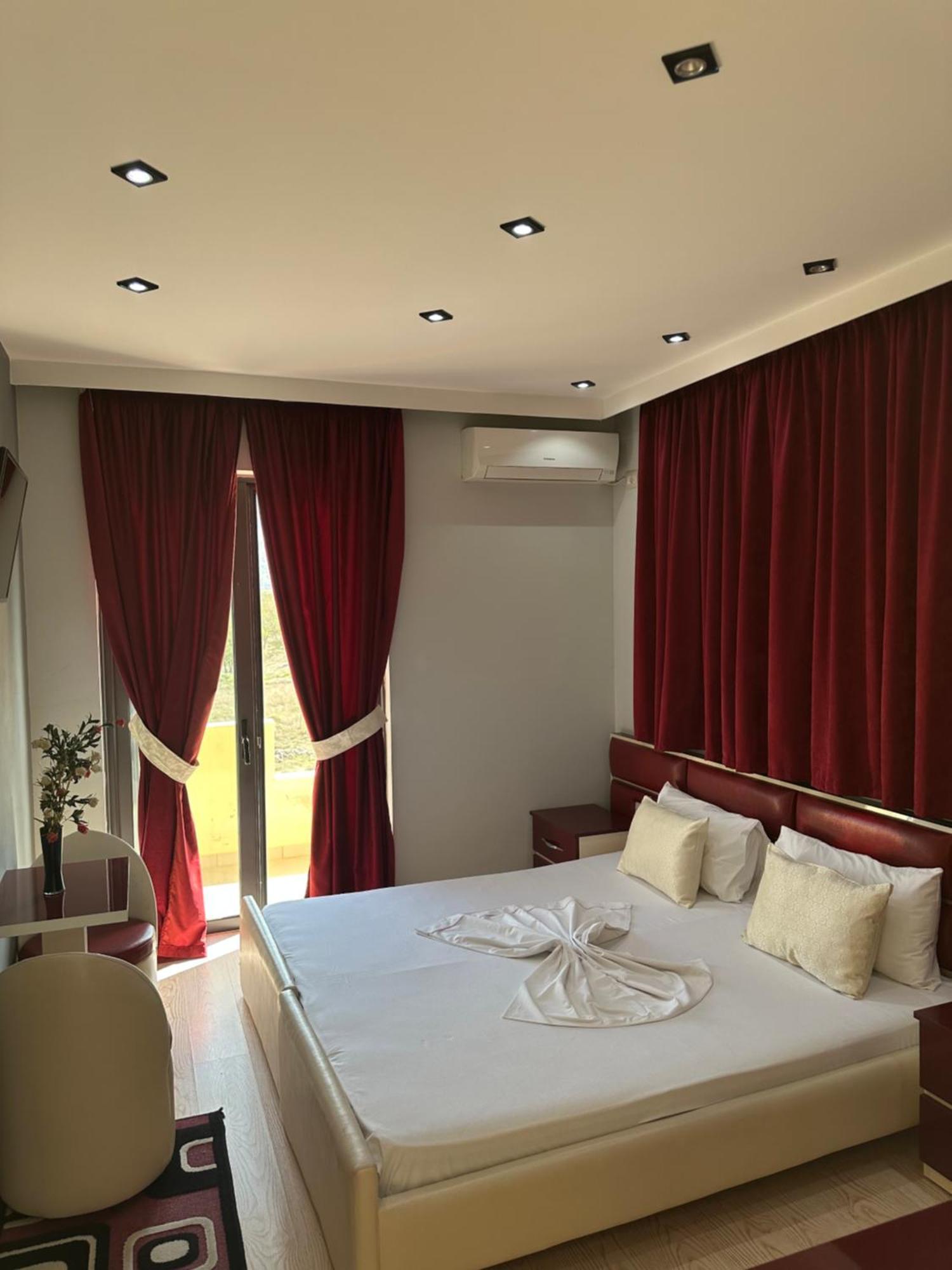 Hotel Selfo Dervisciani Zewnętrze zdjęcie